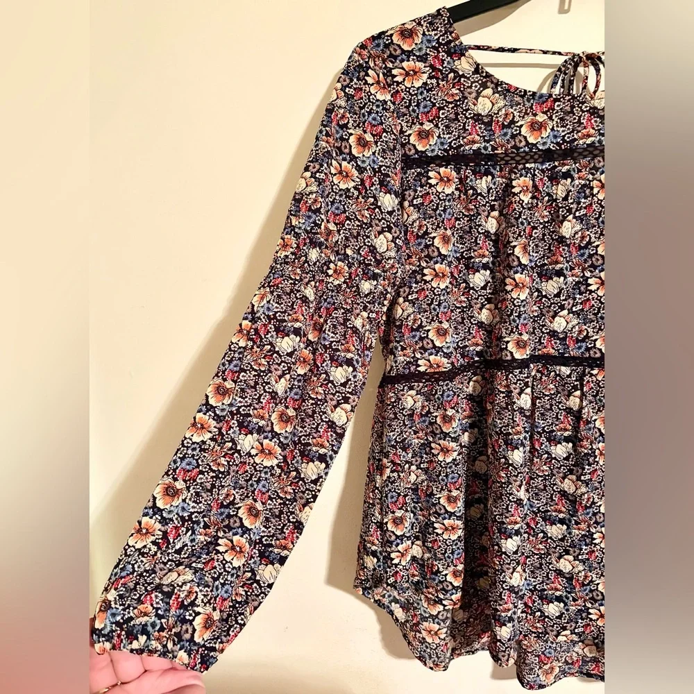 Women’s Knox Rose Multicolor Floral Tie Back Blouse with Tassels Sz XS Oversized - Picture 3 of 16